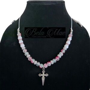 elevate your style with this crystalline polished necklace 🤍